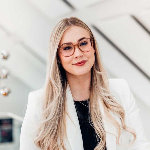 Isabella Isabella Addfame Team