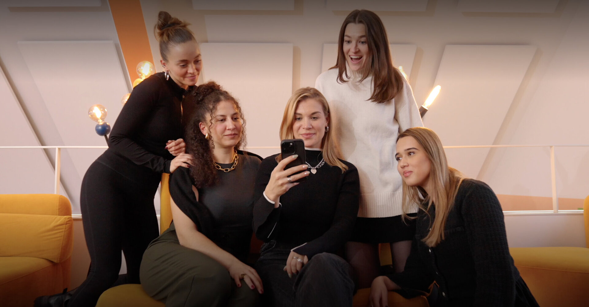 AddFame Social Media Agentur München Über uns