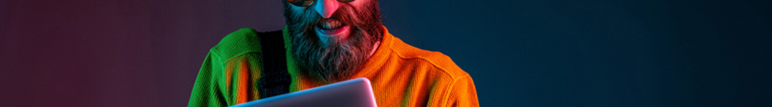 AddFame Karriere Social Media